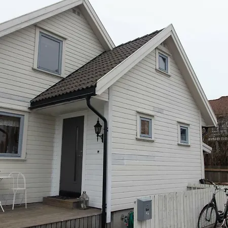 Big And Nice House Sentral In Lejlighed